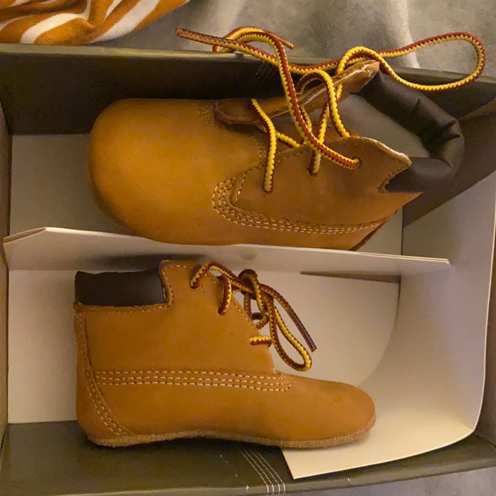 Timberland Crib Booties with Hat